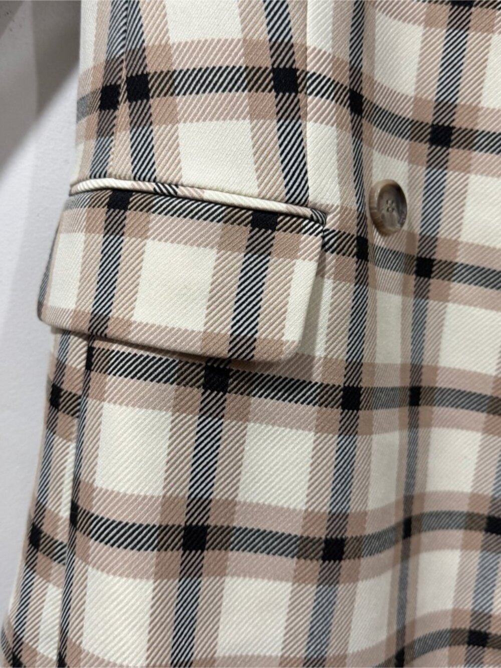 H&M Plaid Blazer Jacket | Beige & Black Check | XS - Picture 6 of 9